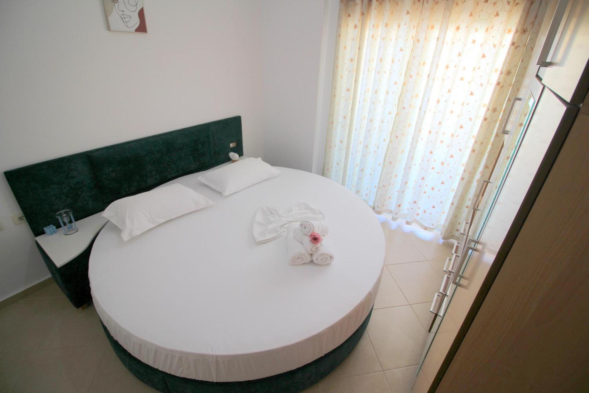 July Seaview Apartments Sarande Exterior photo
